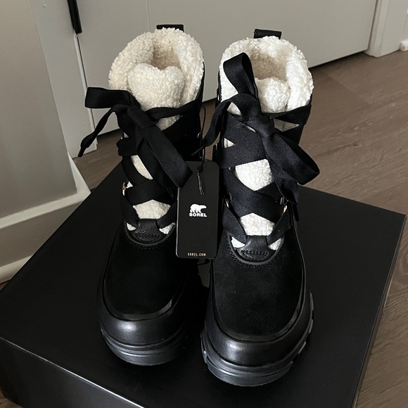 NWT - Sorel Tivoli IV Resort Snow Boots - 7 - Black - Picture 4 of 5